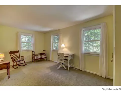 1909 Outer Park Dr, Springfield, IL 62704 photo 16