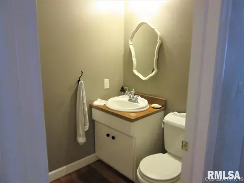 1909 Outer Park Dr, Springfield, IL 62704 photo 23