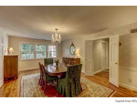 1909 Outer Park Dr, Springfield, IL 62704 photo 13