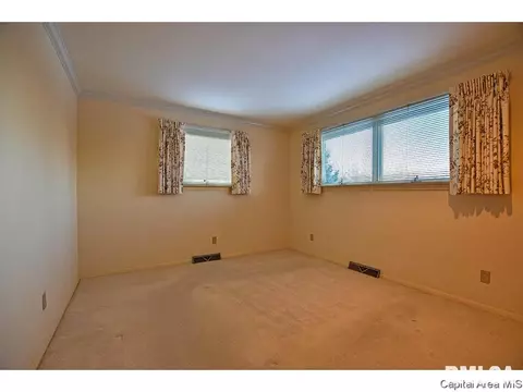 53 Greencastle Cir, Springfield, IL 62712 photo 18