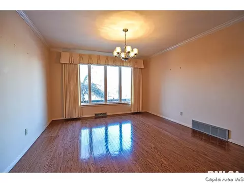 53 Greencastle Cir, Springfield, IL 62712 photo 9
