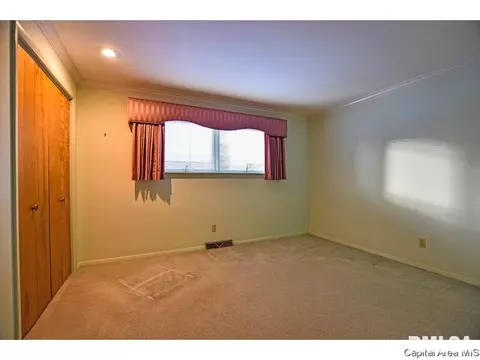 53 Greencastle Cir, Springfield, IL 62712 photo 15
