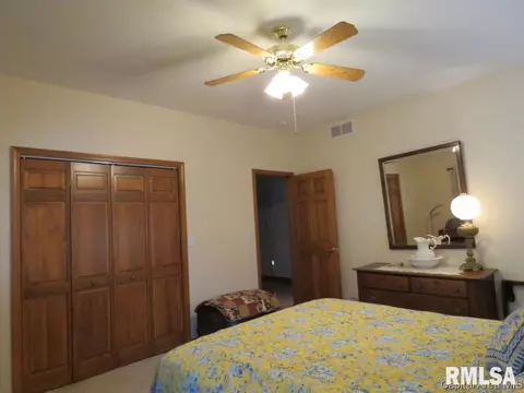 5216 Manhattan Dr, Springfield, IL 62711 photo 22
