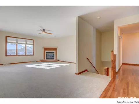 2224 Harbor Lndg, Springfield, IL 62712 photo 7