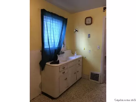 420 W Vine St, Springfield, IL 62704 photo 12