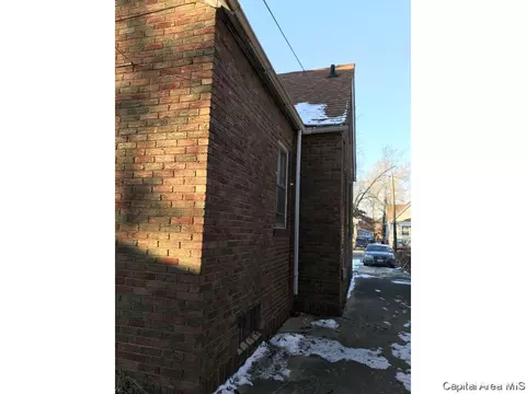 420 W Vine St, Springfield, IL 62704 photo 3