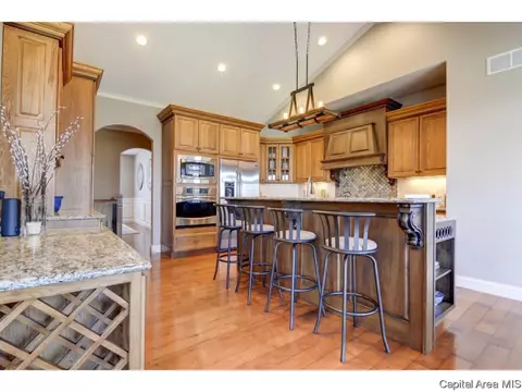 4401 Lynhurst Rd, Springfield, IL 62711 photo 7