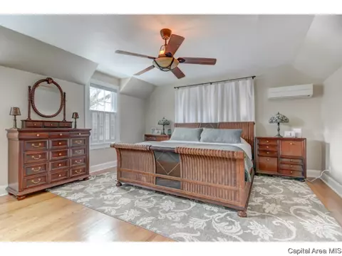 1045 Williams, Springfield, IL 62704 photo 21