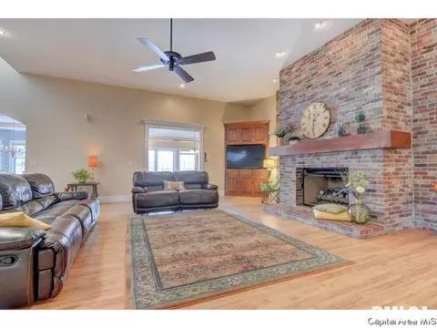 3224 Falcon Pt, Springfield, IL 62711 photo 6