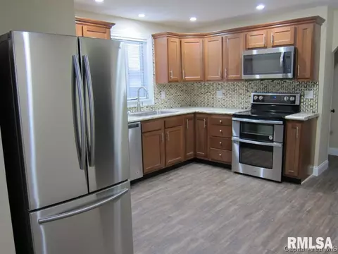 910 Washington St, Pawnee, IL 62558 photo 10
