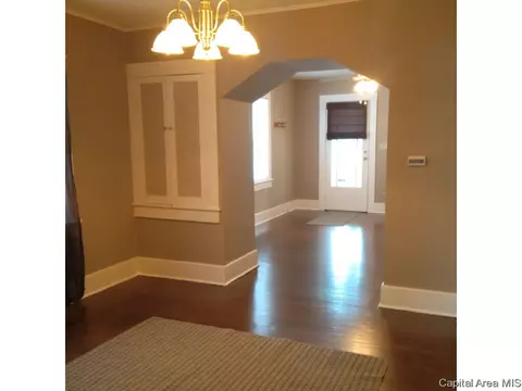 2440 S 6th, Springfield, IL 62703 photo 7