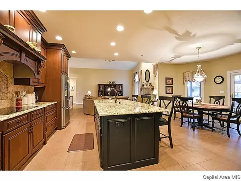 2709 Killarney Rd, Springfield, IL 62711 photo 10