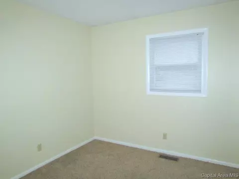 75 Villanova, Springfield, IL 62703 photo 9