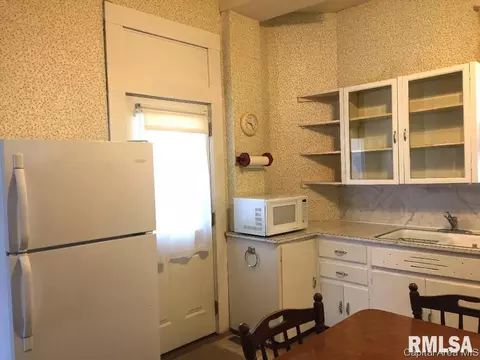 1301 Monument Ave, Springfield, IL 62702 photo 8