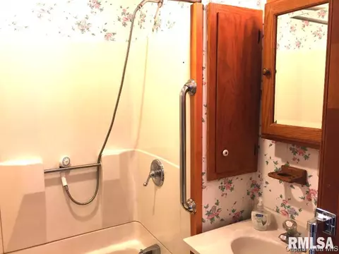 1301 Monument Ave, Springfield, IL 62702 photo 16