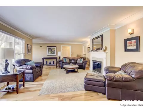 2009 Chatham Rd, Springfield, IL 62704 photo 6