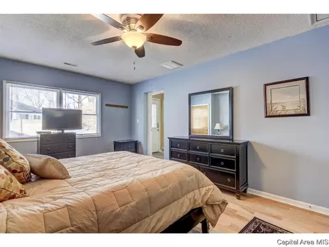 2009 Chatham Rd, Springfield, IL 62704 photo 18
