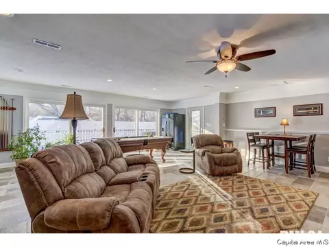 2009 Chatham Rd, Springfield, IL 62704 photo 9