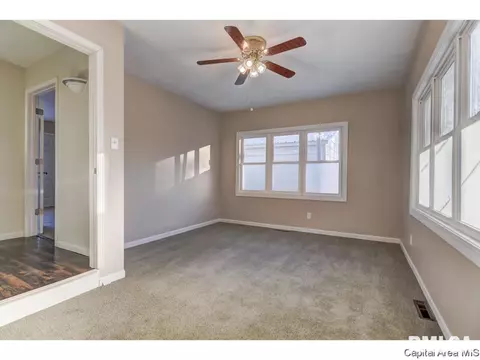 100 W Pine St, Springfield, IL 62704 photo 23