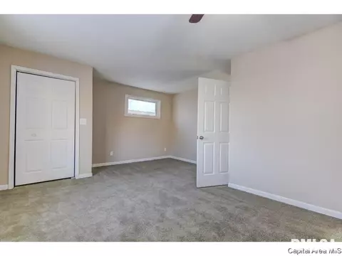 100 W Pine St, Springfield, IL 62704 photo 14