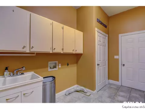 2124 Renwick Dr, Springfield, IL 62704 photo 12