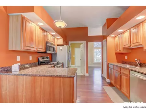 2124 Renwick Dr, Springfield, IL 62704 photo 8