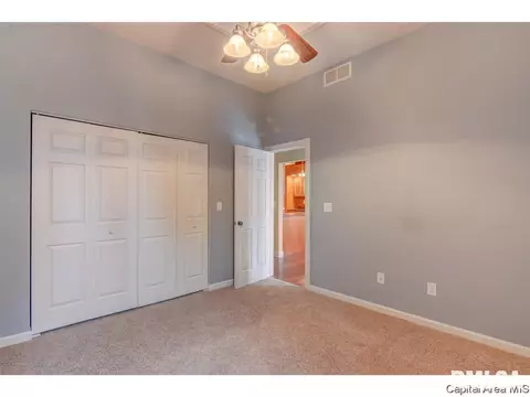2124 Renwick Dr, Springfield, IL 62704 photo 23