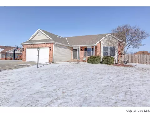 409 Eagle Ridge Dr, Chatham, IL 62629 photo 2
