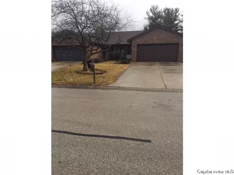 5244-5246 Carlton, Springfield, IL 62703 photo 3