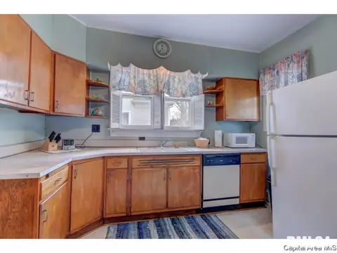 1505 S Lowell, Springfield, IL 62704 photo 8