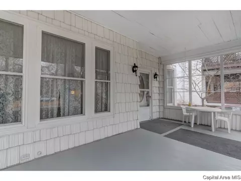 1505 S Lowell, Springfield, IL 62704 photo 2