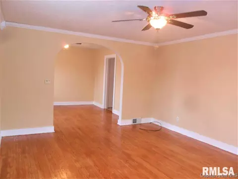1800 S 5th St, Springfield, IL 62703 photo 3