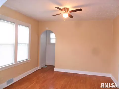 1800 S 5th St, Springfield, IL 62703 photo 5