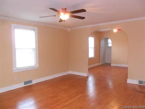 1800 S 5th St, Springfield, IL 62703 photo 2