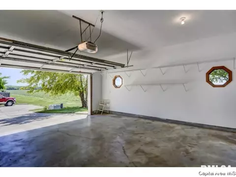 407 Dover Ct, Chatham, IL 62629 photo 32