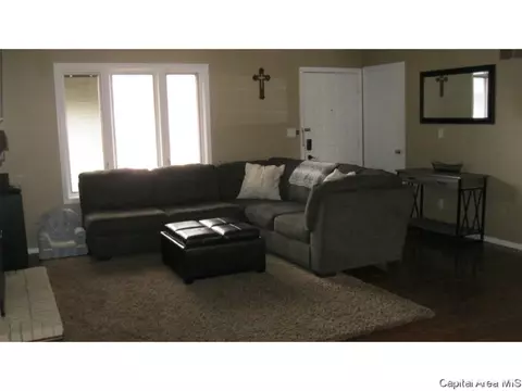 224 N Durkin, Springfield, IL 62702 photo 2