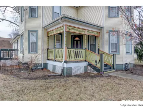 255 E Douglas St, Greenview, IL 62642 photo 7