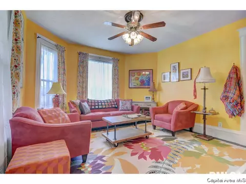 255 E Douglas St, Greenview, IL 62642 photo 5