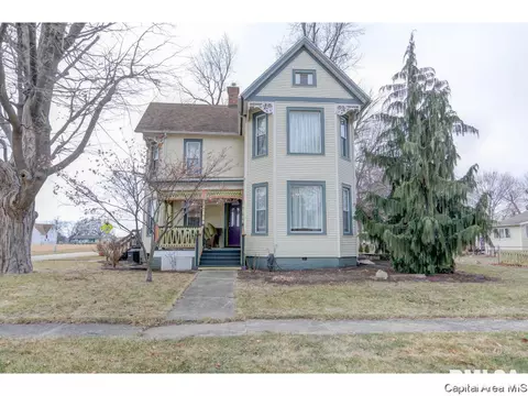 255 E Douglas St, Greenview, IL 62642 photo 1