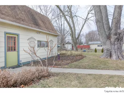 255 E Douglas St, Greenview, IL 62642 photo 32