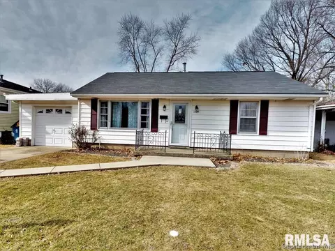 1824 Lee St, Springfield, IL 62703 photo 1