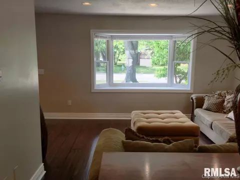 2017 Creighton Rd, Springfield, IL 62703 photo 3