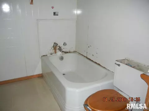 7020 Cr 450n, Bath, IL 62617 photo 16