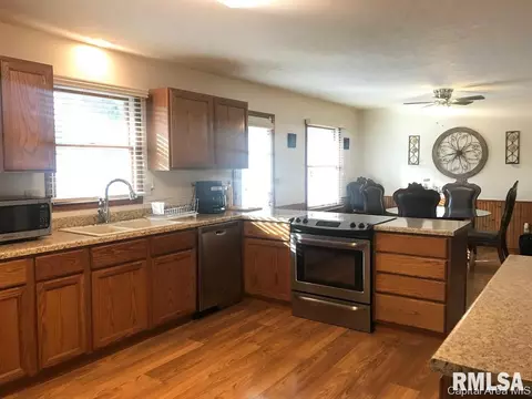 2628 Steiler Pl, Springfield, IL 62703 photo 6