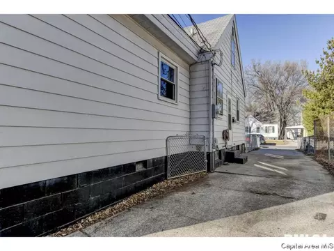 2260 E Keys Ave, Springfield, IL 62702 photo 34