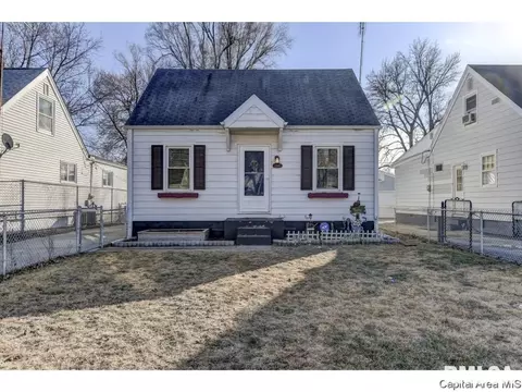 2260 E Keys Ave, Springfield, IL 62702 photo 1