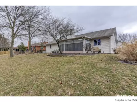 2525 Greenbriar Rd, Springfield, IL 62704 photo 2