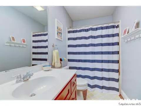 5401 Gentry Rdg, Springfield, IL 62711 photo 17