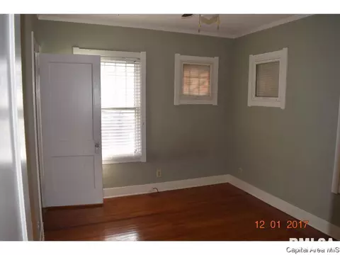 2101 S 6th St, Springfield, IL 62703 photo 10