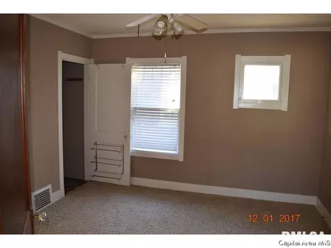 2101 S 6th St, Springfield, IL 62703 photo 9